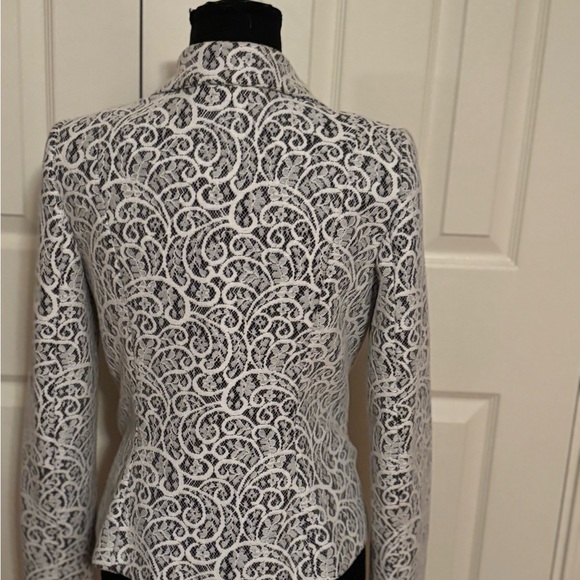 KARL LAGERFELD LACE RIDER JACKET SIZE S - Picture 6 of 8